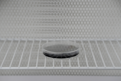 Pre-Poured Sterile Black LME Agar Plates
